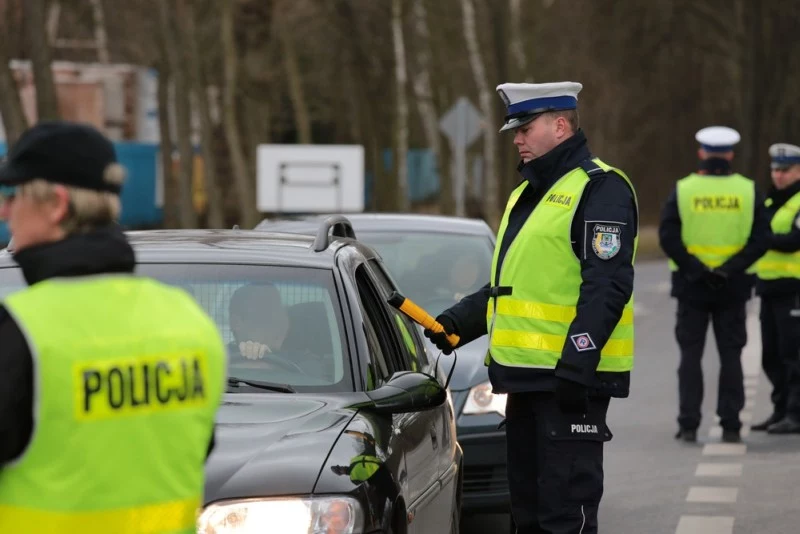 Panie policjancie, pan też dmuchnie...