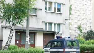Ciało kobiety znaleziono na chodniku