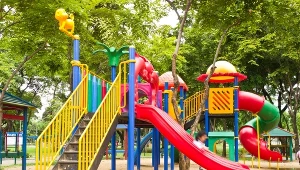 Plac zabaw, zdjęcie ilustracyjne