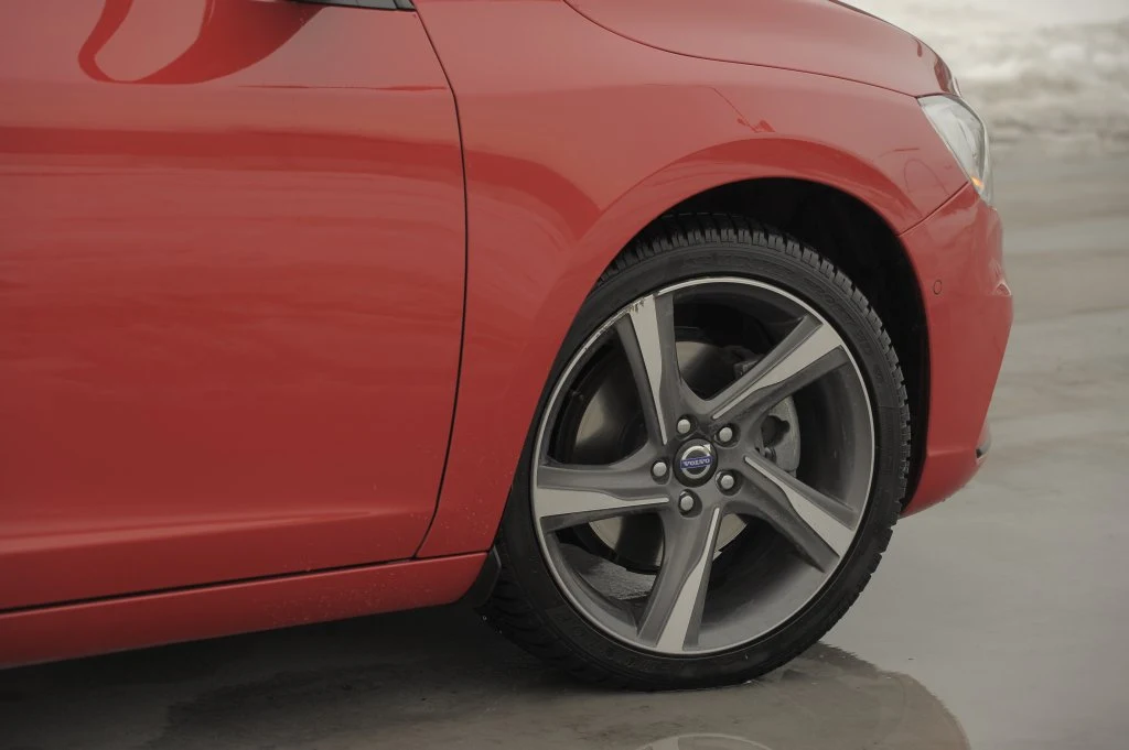 Volvo S60 D4 AT8 Drive-E R-Design Summum