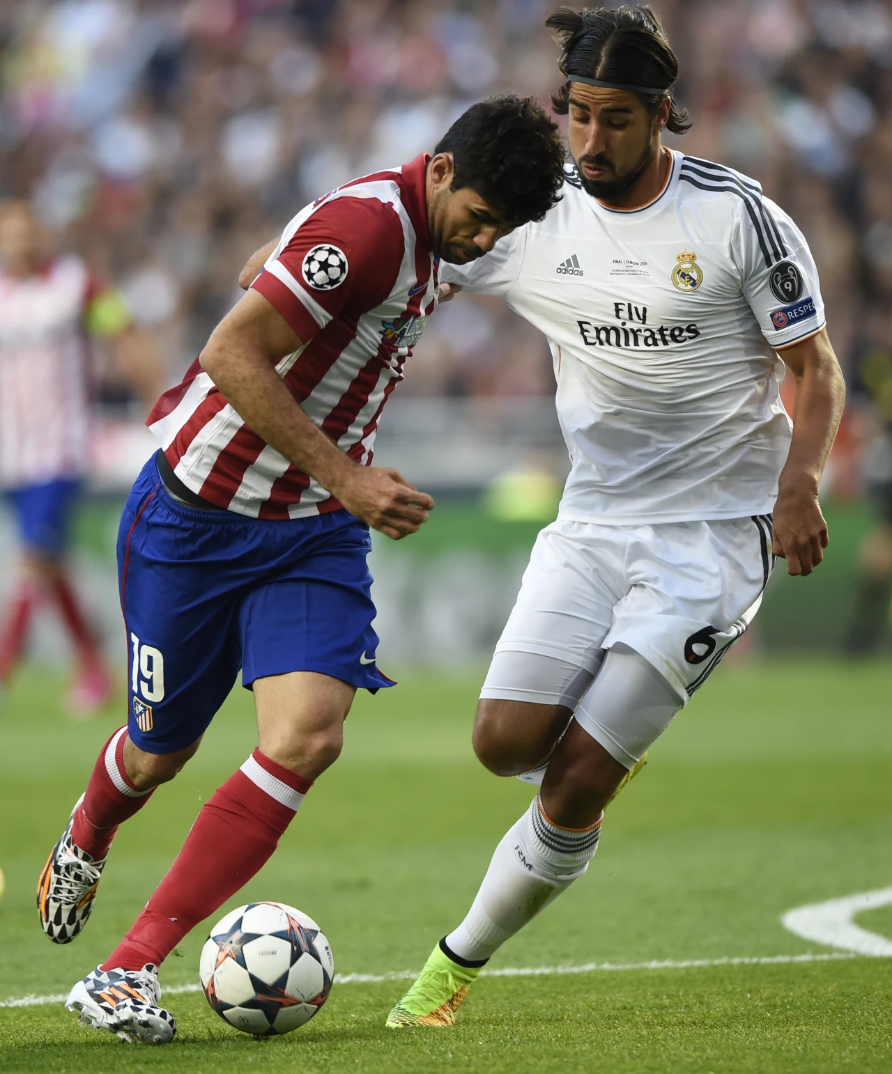 Po raz pierwszy w historii walki o najcenniejsze klubowe trofeum w Europie w finale zmierzyły się dwa zespoły z tego samego miasta