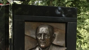 Grób gen. Franciszka Kamińskiego na Cmentarzu Wojskowym na Powązkach