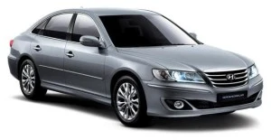 Hyundai Grandeur to samochód w Polsce bliżej nieznany. Poprzednia generacja modelu była u nas oferowana, obecna jest dostępna wyłącznie w Rosji, Azji oraz w USA, gdzie pod nazwą Azera konkuruje w segmencie "pełnowymiarowych" sedanów z takimi autami jak Toyota Avalon czy Nissan Maxima. Hyundai Grandeur to samochód w Polsce bliżej nieznany. Poprzednia generacja modelu była u nas oferowana, obecna jest dostępna wyłącznie w Rosji, Azji oraz w USA, gdzie pod nazwą Azera konkuruje w segmencie "pełnowymiarowych" sedanów z takimi autami jak Toyota Avalon czy Nissan Maxima.