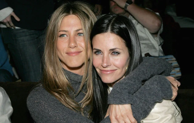 Jennifer Aniston i Courteney Cox Jennifer Aniston i Courteney Cox