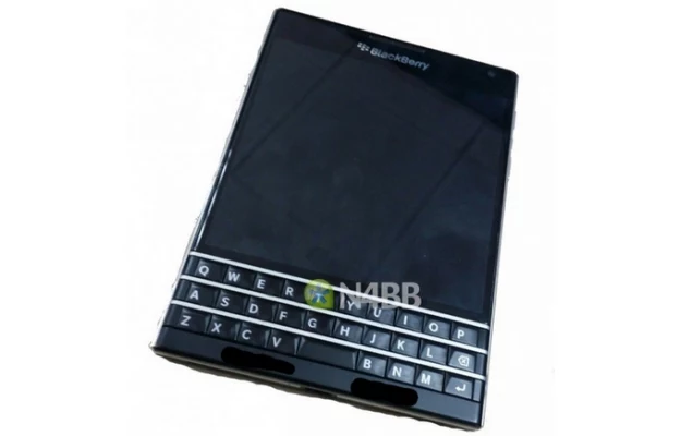 BlackBerry Q30.   Fot. N4BB