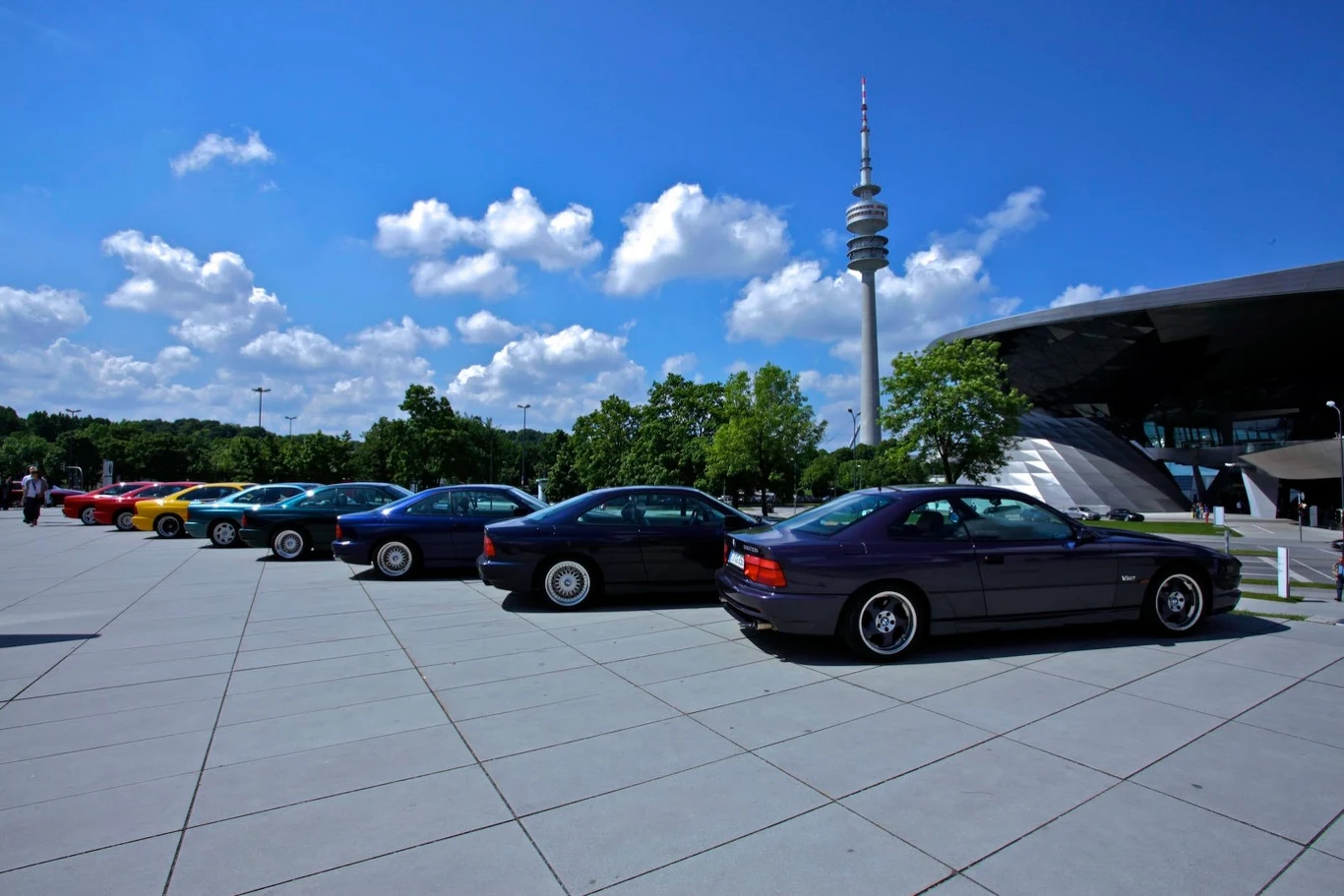 Zlot miłośników BMW serii 8 (E31) w Monachium Zlot miłośników BMW serii 8 (E31) w Monachium