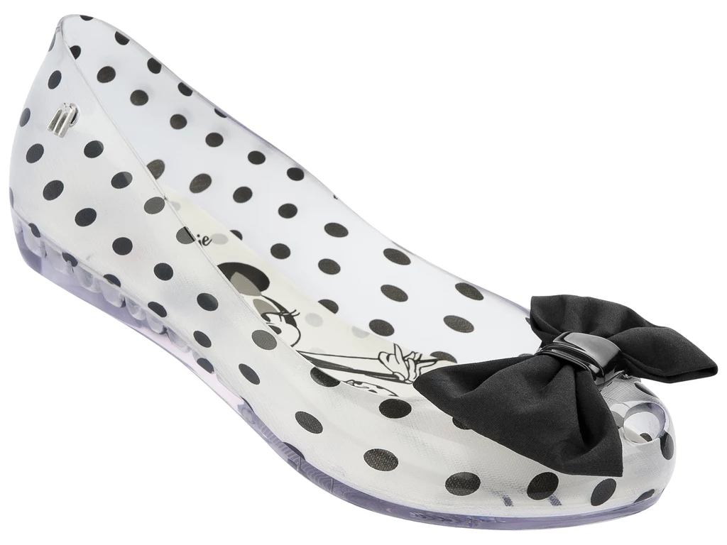 Sekret sukcesu marki Melissa tkwi w innowacyjnej technologii - tworzywie Mel-Flex. Buty wykonane są z pachnącej gumy, która idealnie przylega do stopy. Sekret sukcesu marki Melissa tkwi w innowacyjnej technologii - tworzywie Mel-Flex. Buty wykonane są z pachnącej gumy, która idealnie przylega do stopy.