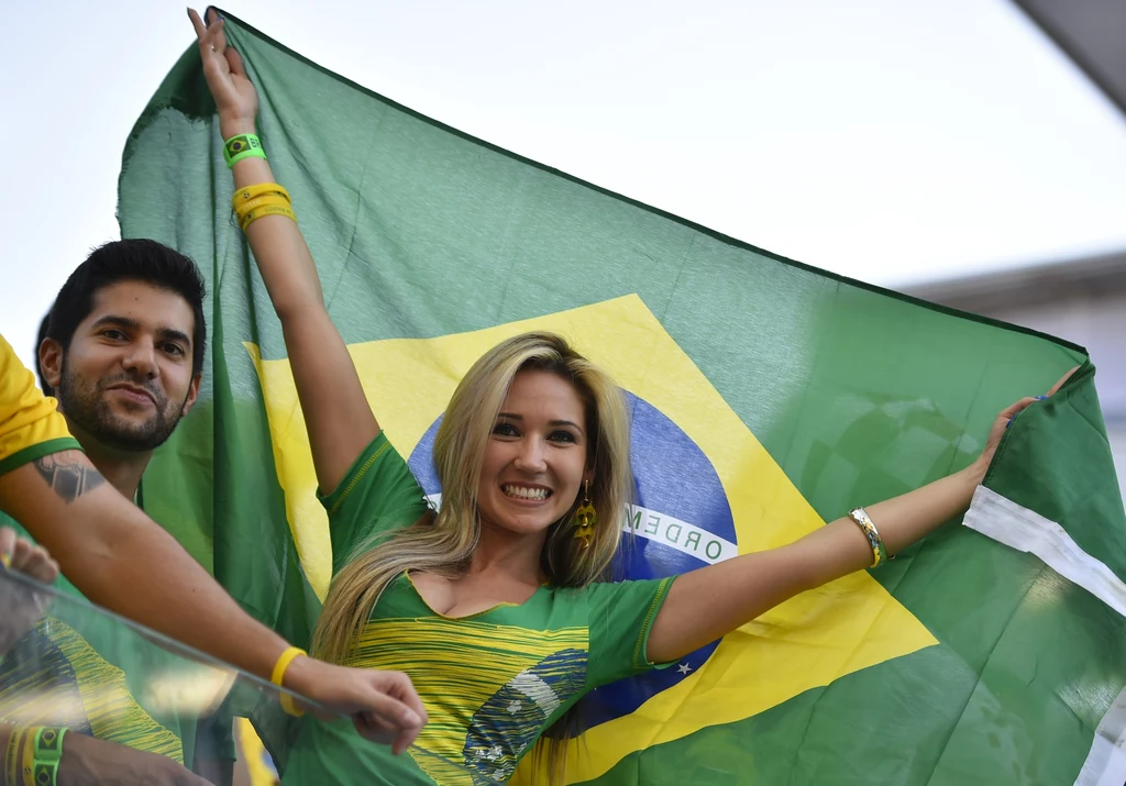 Dziewczyny na meczach Mundialu 2014 Dziewczyny na meczach Mundialu 2014