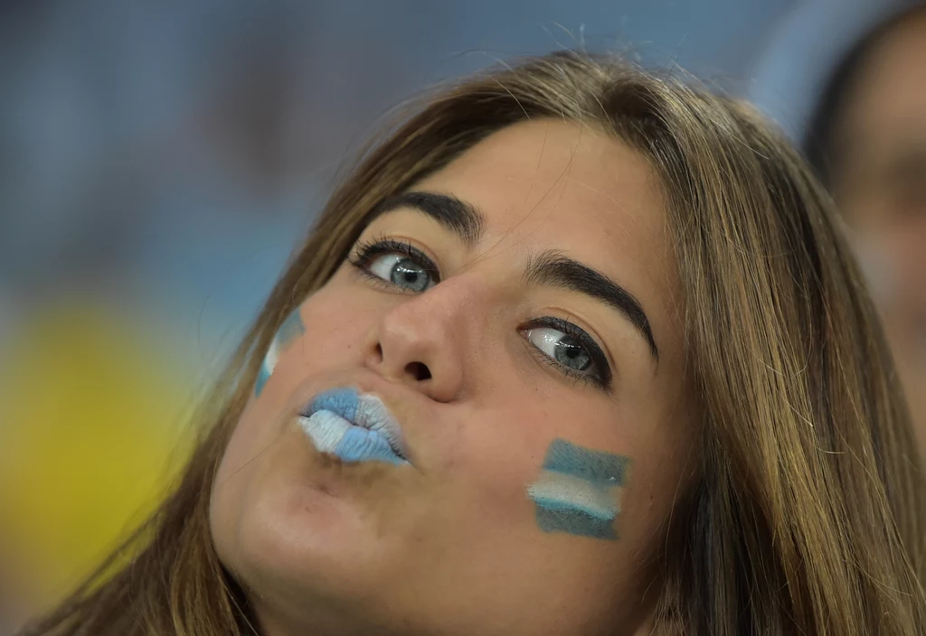 Dziewczyny na meczach Mundialu 2014 Dziewczyny na meczach Mundialu 2014