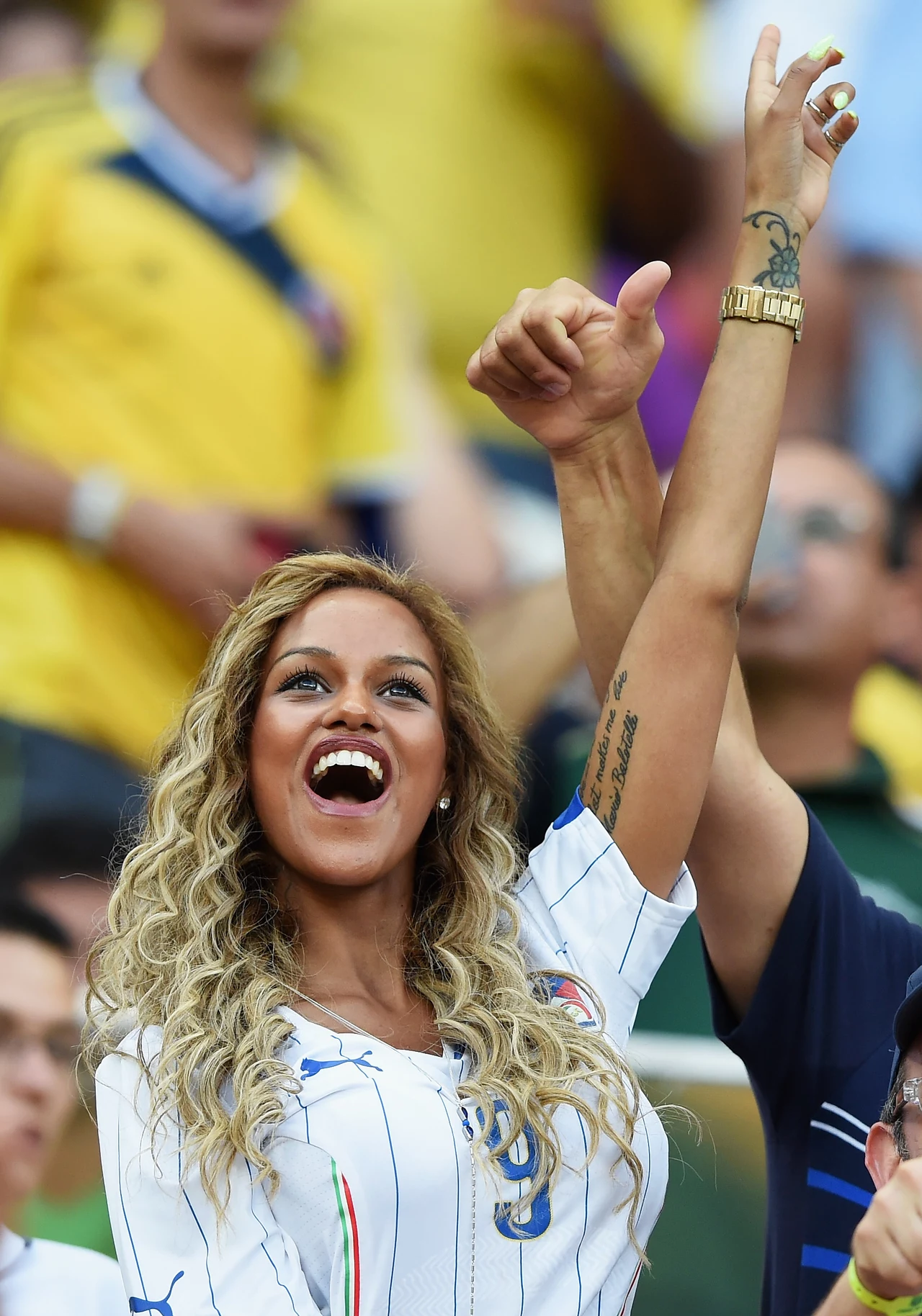Fanny Neguesha Fanny Neguesha