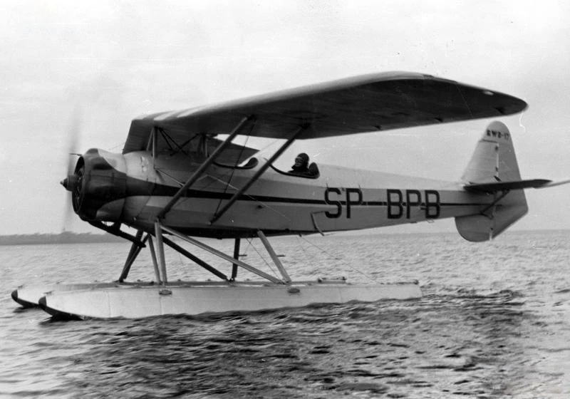 Prototyp RWD-17W. Trzy tego typu samoloty miały się znaleźć na wyposażeniu Rzecznej Eskadry Lotniczej w 1939 roku