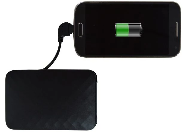 Power Bank Maxell 5000 mAh