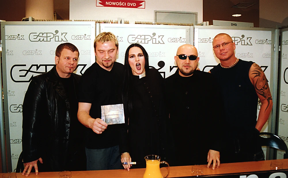 O.N.A. - 2001 r. O.N.A. - 2001 r.