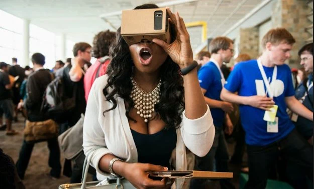 "Kartonowe gogle VR" od Google "Kartonowe gogle VR" od Google