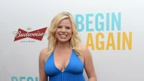  Megan Hilty