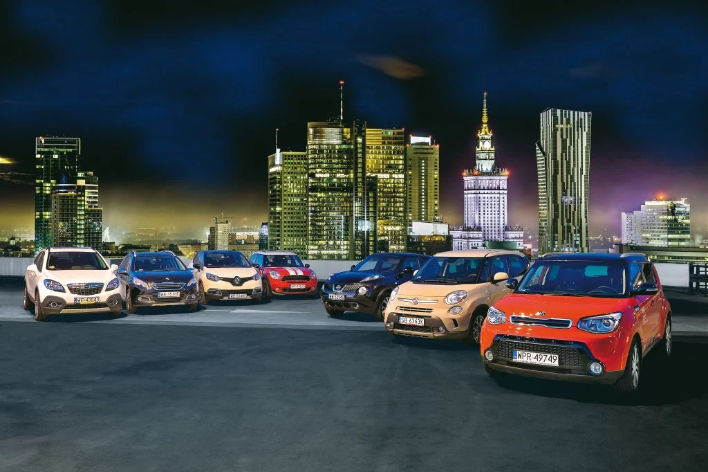 Od lewej: Opel Mokka 1.4 Turbo Enjoy, Peugeot 2008 1.6 VTi Allure, Renault Captur TCe 120 EDC Intens, Mini Countryman Cooper, Nissan Juke 1.6 N-Tec, Fiat 500L Trekking 1.4 T-Jet 16V 120, Kia Soul 1.6 GDI XL Od lewej: Opel Mokka 1.4 Turbo Enjoy, Peugeot 2008 1.6 VTi Allure, Renault Captur TCe 120 EDC Intens, Mini Countryman Cooper, Nissan Juke 1.6 N-Tec, Fiat 500L Trekking 1.4 T-Jet 16V 120, Kia Soul 1.6 GDI XL