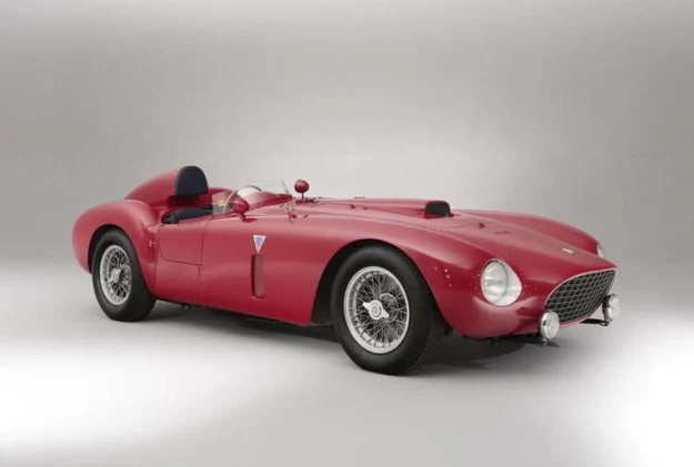 Ferrari 375-Plus z 1954 roku sprzedano za 10,7 mln funtów!