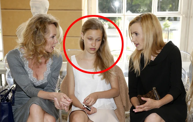 Helenka nie była zachwycona pokazem Helenka nie była zachwycona pokazem