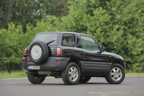 Toyota RAV4 I z silnikiem 2.0 16V (1994-2000)