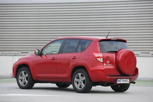 Toyota RAV4 III z silnikami 2.0 VVT-i, 2.0 D-4D (2006-2013)