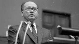 Jaruzelski wybrany na prezydenta