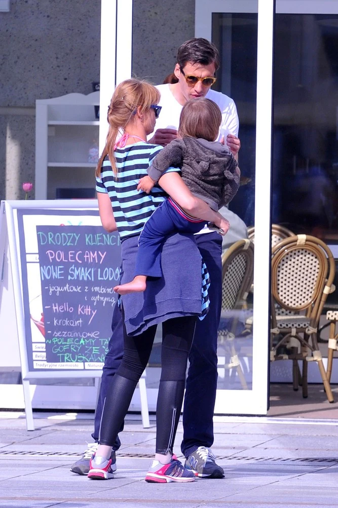 Anna z rodziną Anna z rodziną