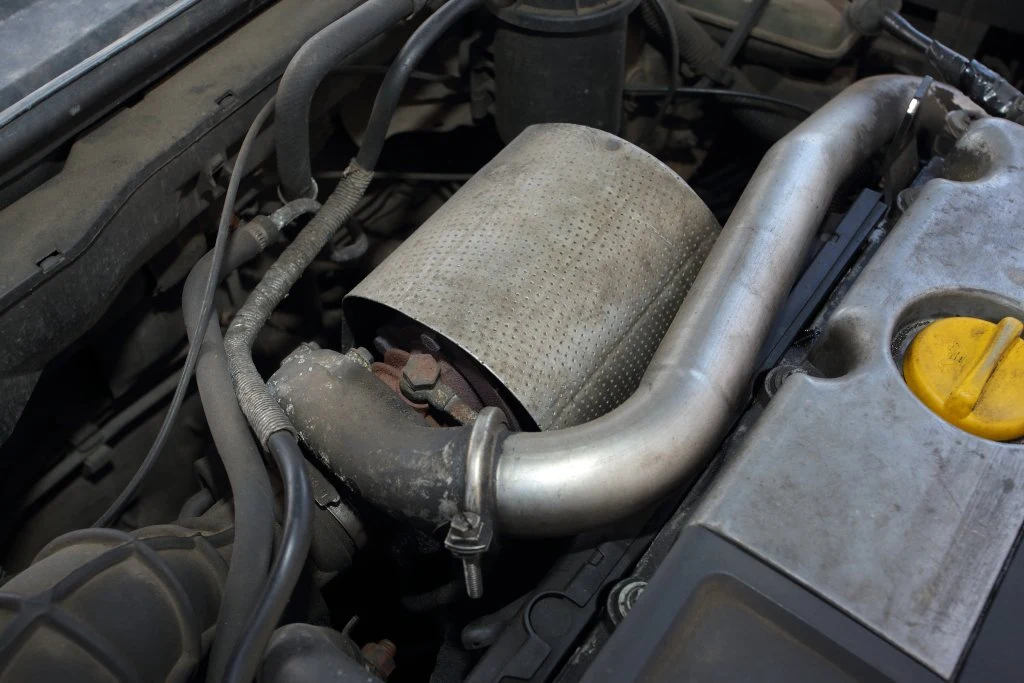 TURBOSPRĘŻARKA: trudno uwierzyć, ale ten element jest oryginalny – nie wymieniano go razem z silnikiem.