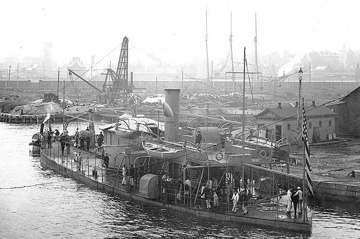 USS "Sangamon", okręt typu "Passaic" - wersja rozwojowa "Monitora"