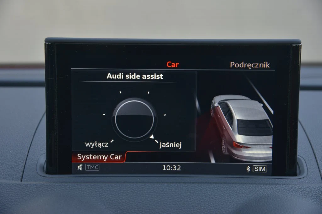 W Audi można ustawić nawet sposób wyświetlania informacji o aucie w martwym polu.