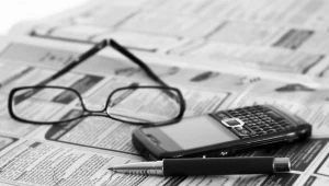 Ogłoszenie o pracę z informacją o zarobkach. Tego chcą aplikujący