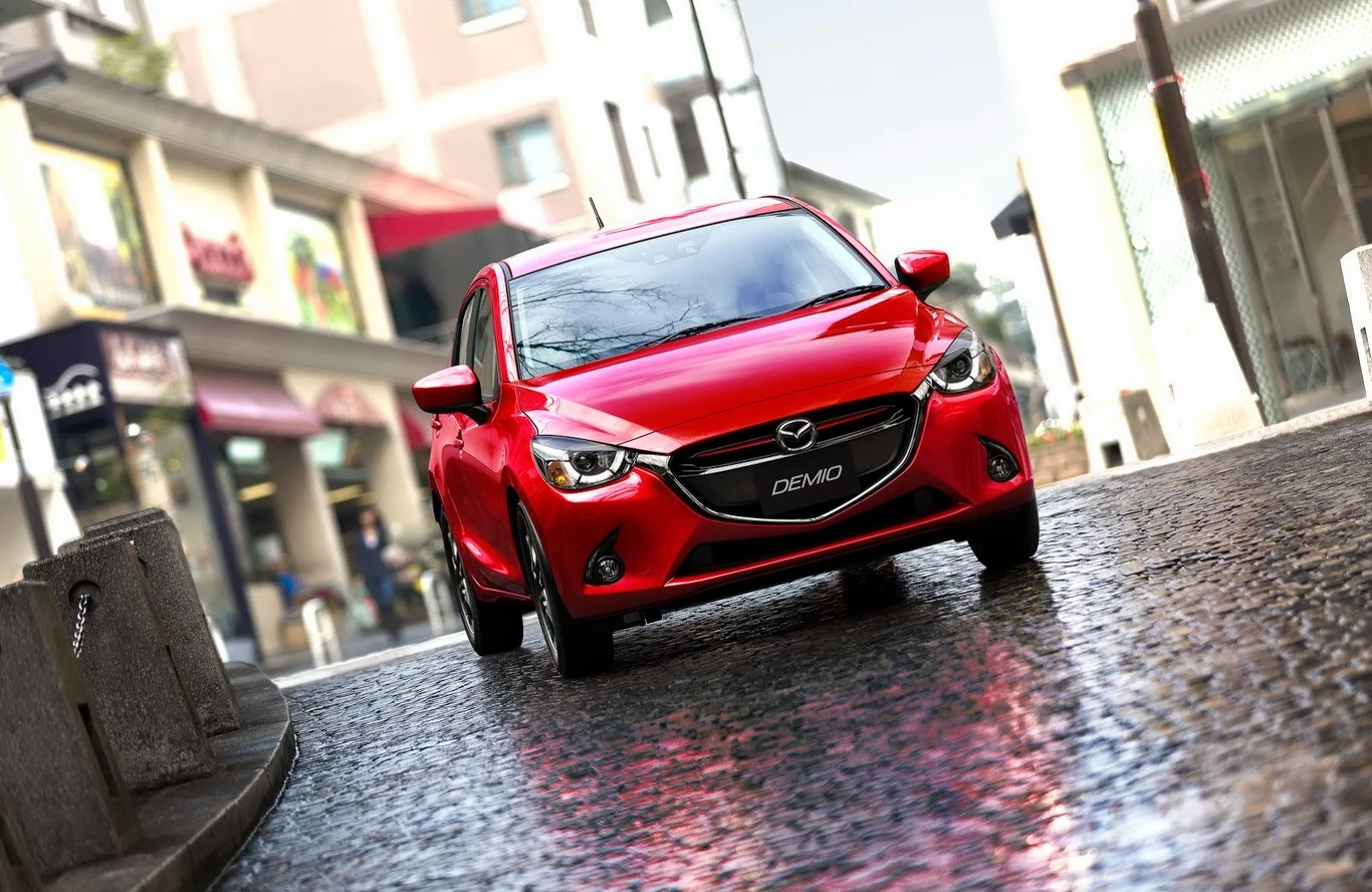 Mazda 2/Demio (2015)