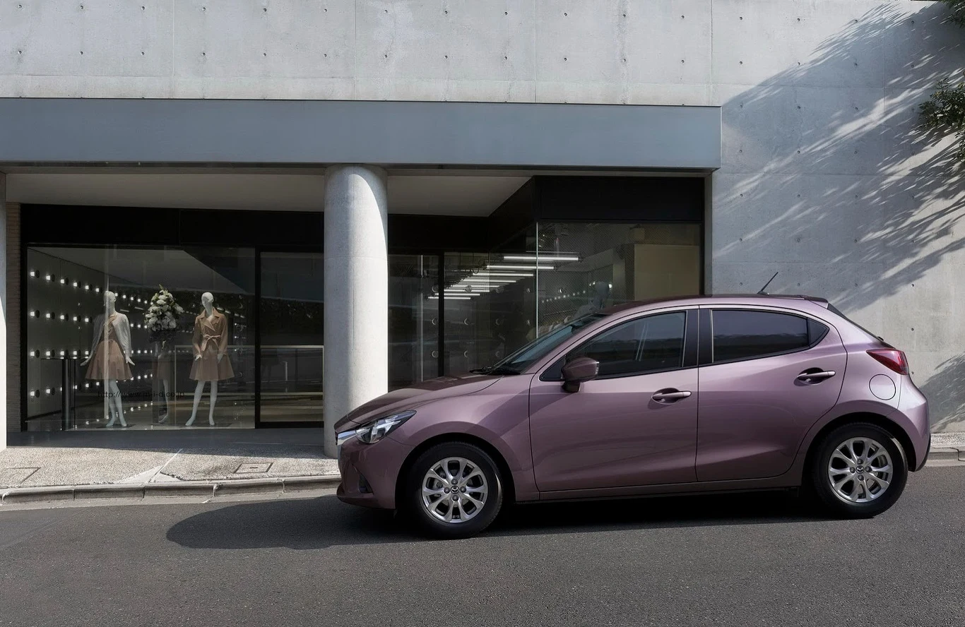 Mazda 2/Demio (2015)