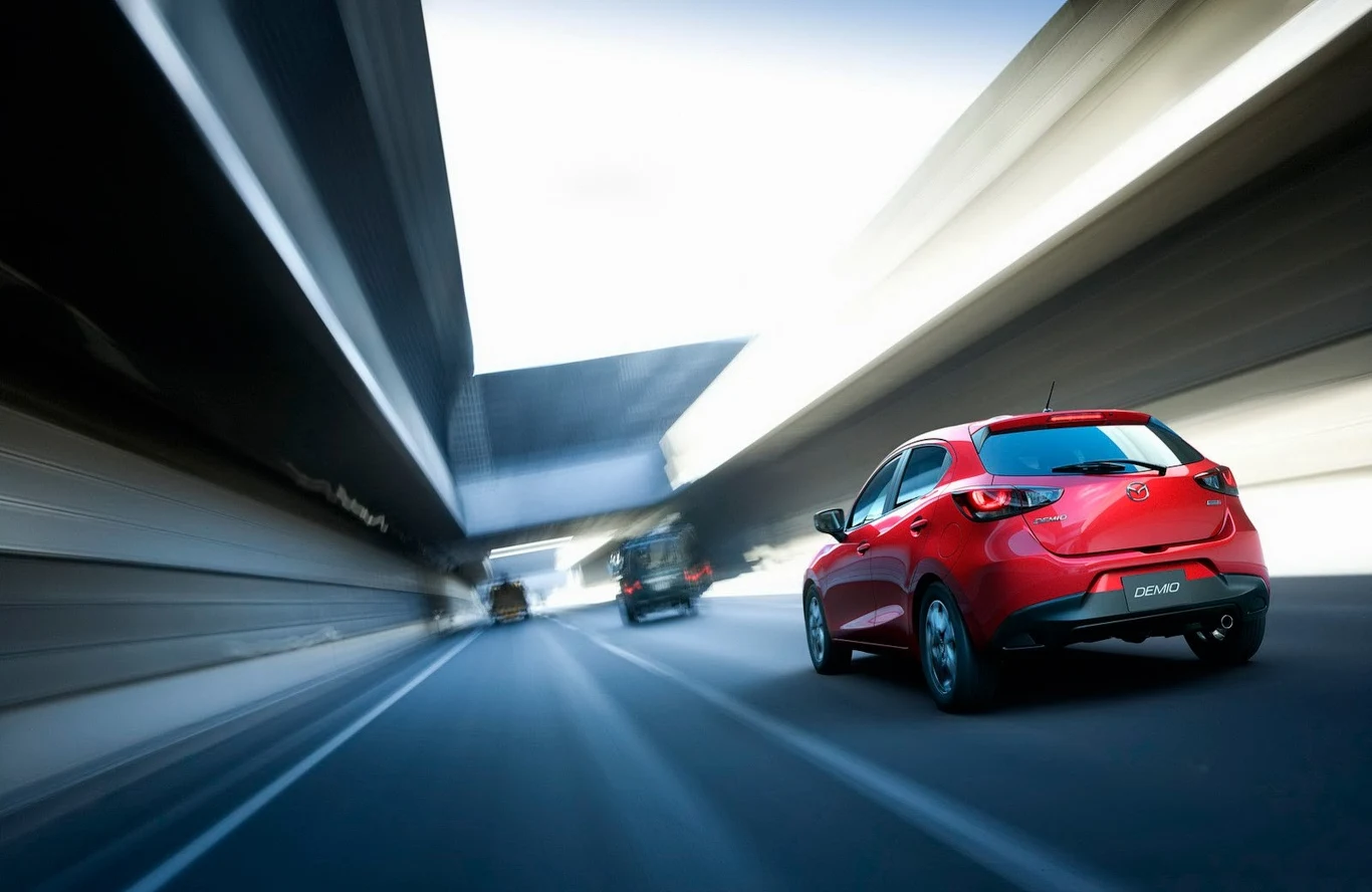 Mazda 2/Demio (2015)