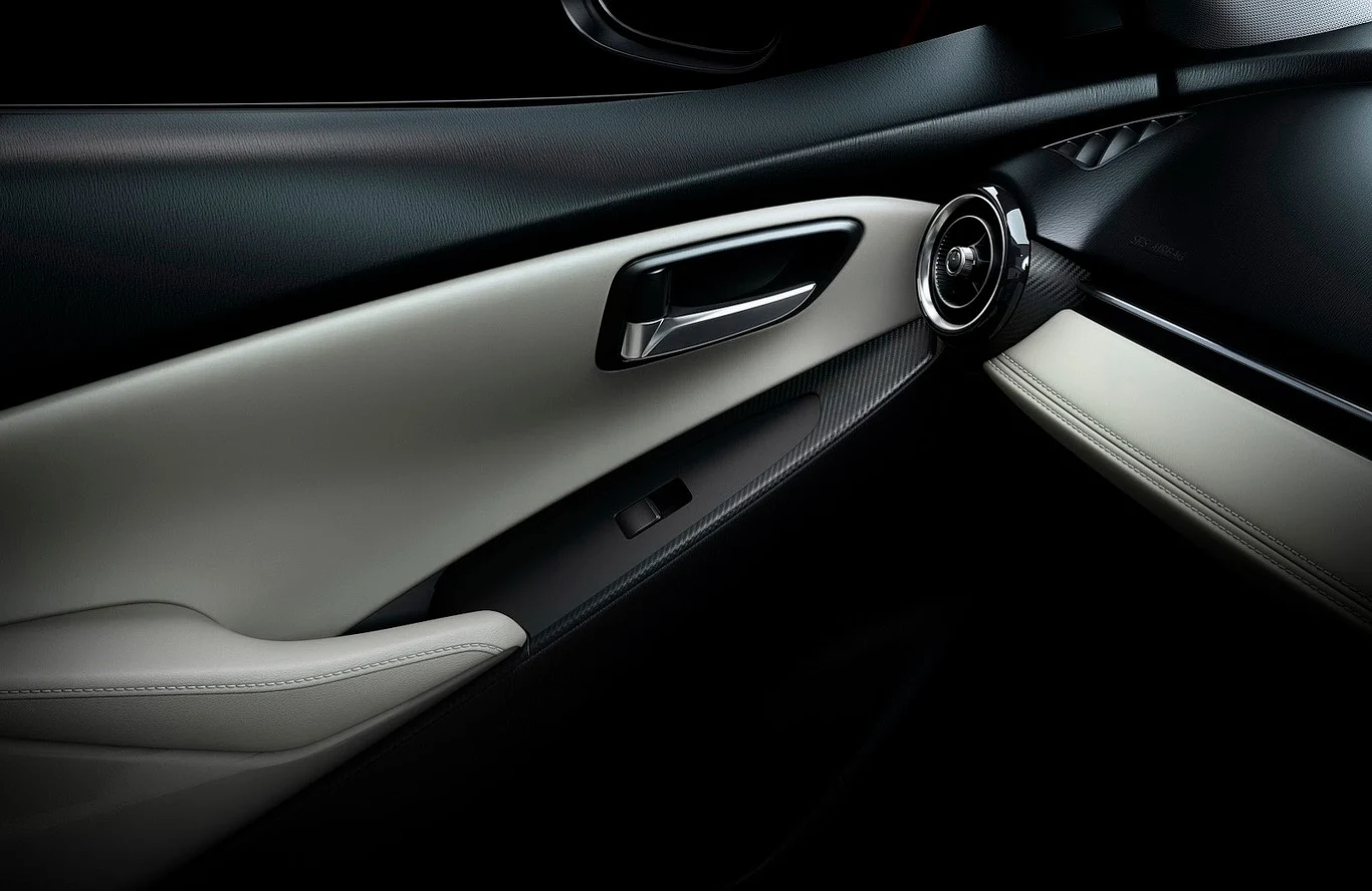 Mazda 2/Demio (2015)