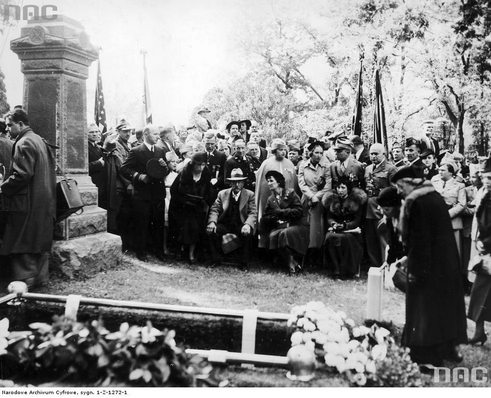 Uroczystość przeniesienia trumny ze szczątkami uczestnika wojny secesyjnej generała Włodzimierza Krzyżanowskiego na Narodowy Cmentarz w Arlington (rok 1937)