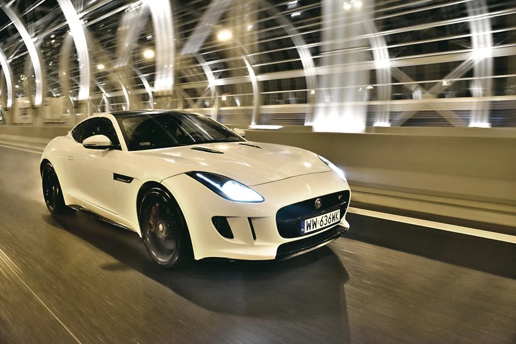 Jaguar F-Type Coupe R