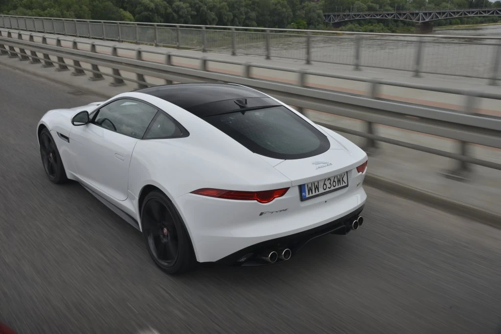 Jaguar F-Type Coupe R