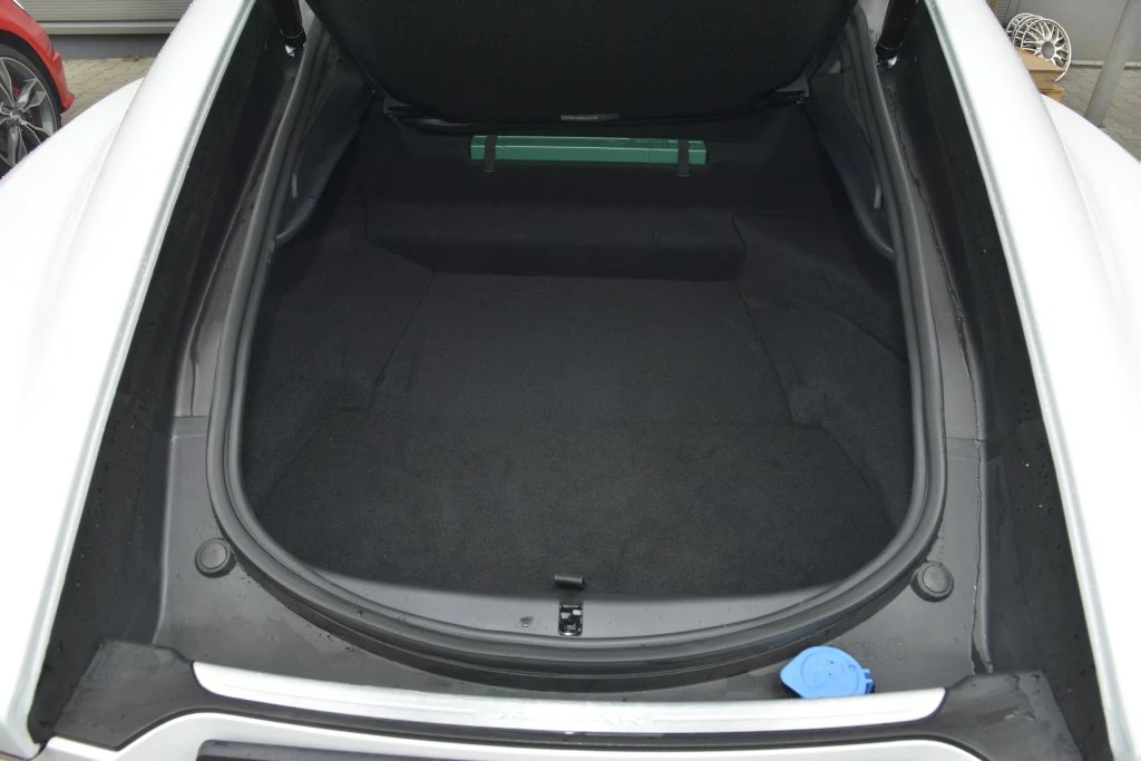 Jaguar F-Type Coupe R