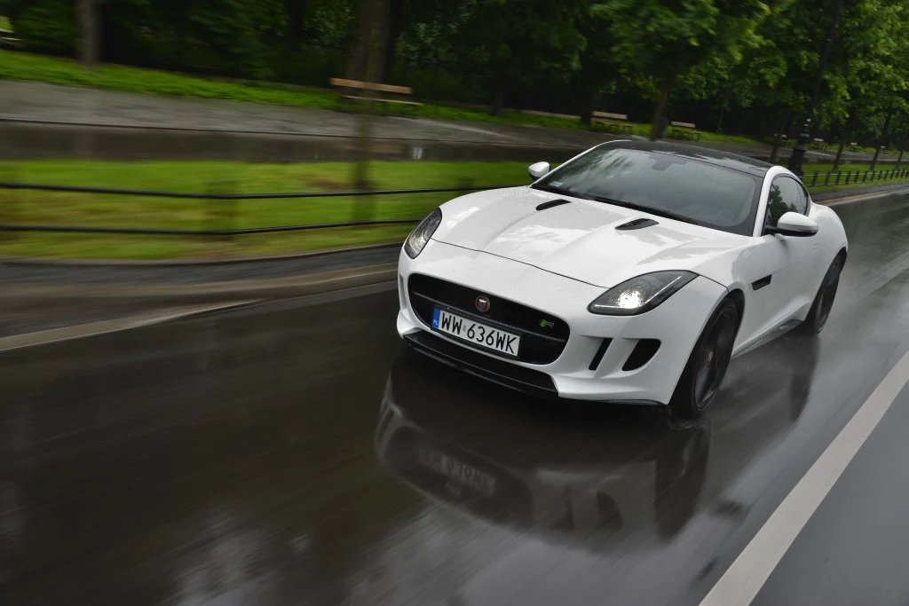 Jaguar F-Type Coupe R