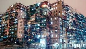Kowloon - miasto zbudowane bez udziału architektów - materiał pochodzi z serwisu YouTube.com