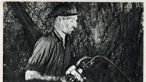 Przodownik pracy górnik Wincenty Pstrowski, 1947