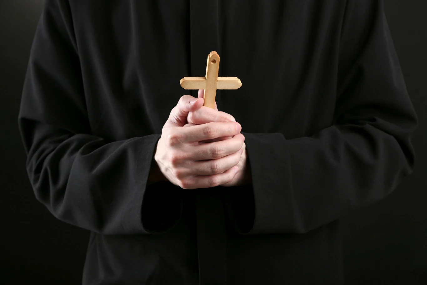 Emerytury duchownych są częściowo opłacane z Funduszu Kościelnego