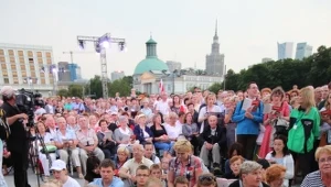 Wspólne śpiewanie piosenek powstańczych 