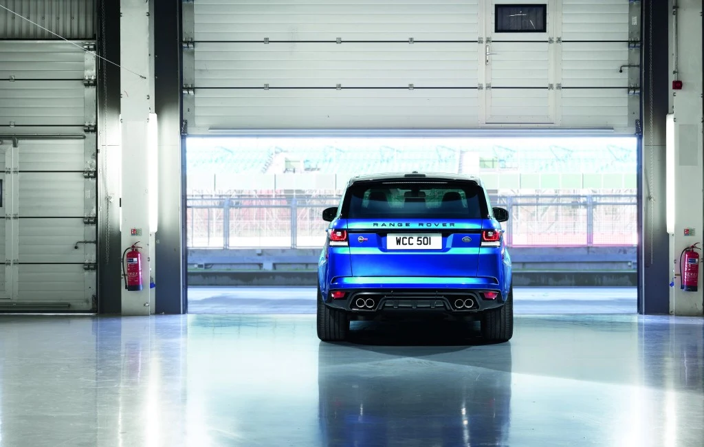 Range Rover Sport SVR (2015) Range Rover Sport SVR (2015)