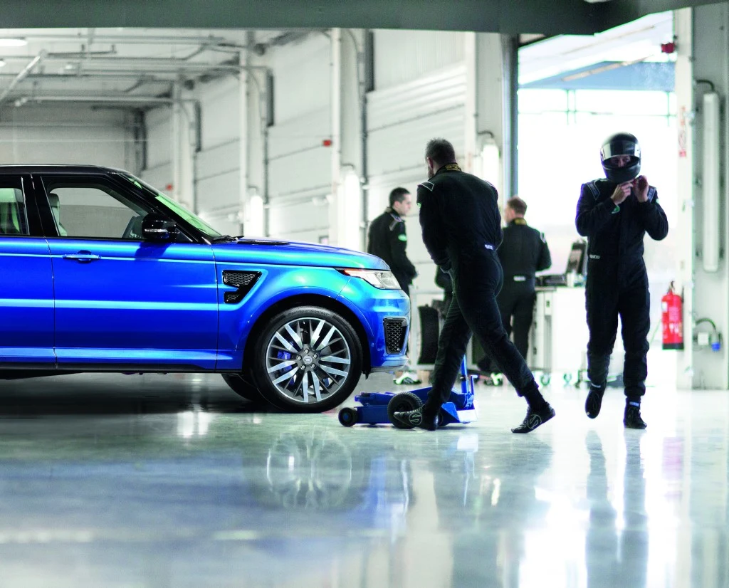 Range Rover Sport SVR (2015) Range Rover Sport SVR (2015)