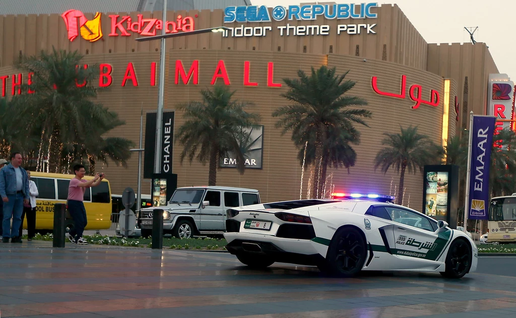 Patrol policji w Dubaju