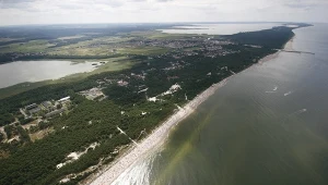 Ciało mężczyzny znaleziono na plaży w Łebie, fot. Kamil Jurkowski