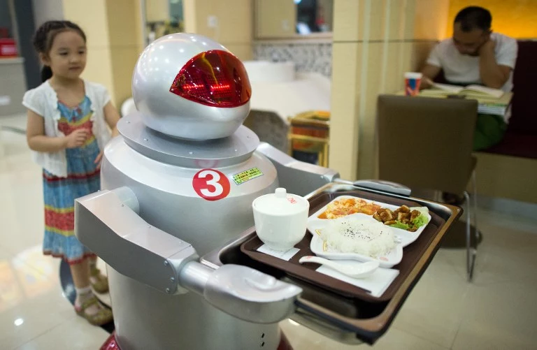 Kunshan i restauracja obsługiwana przez roboty 