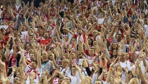 Atmosfera na meczach siatkówki w Polsce jest wspaniała. Podczas MŚ zadbają o nią też młodzi kibice