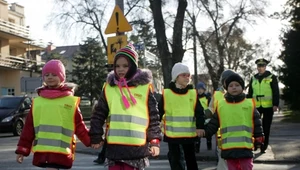 Do tej pory odblaski nosić musiały jedynie dzieci